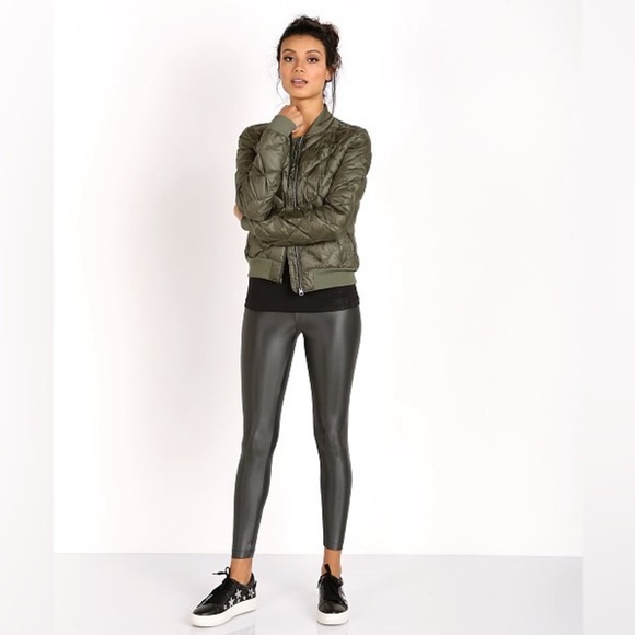 Alo Idol Bomber Jacket Full Zip Green Camo Puffer Down Size Small EUC - Picture 3 of 9